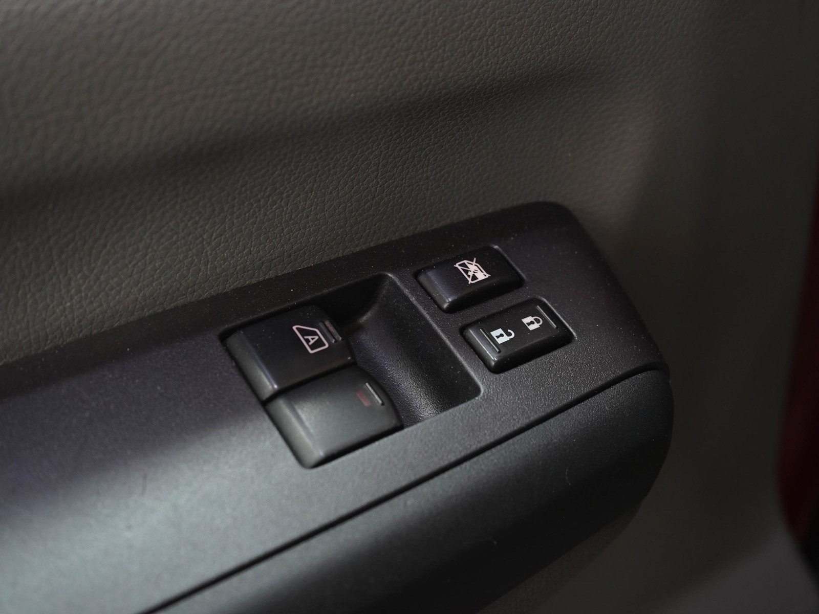 Used 2019 Nissan NV 3500 SL RWD image 17