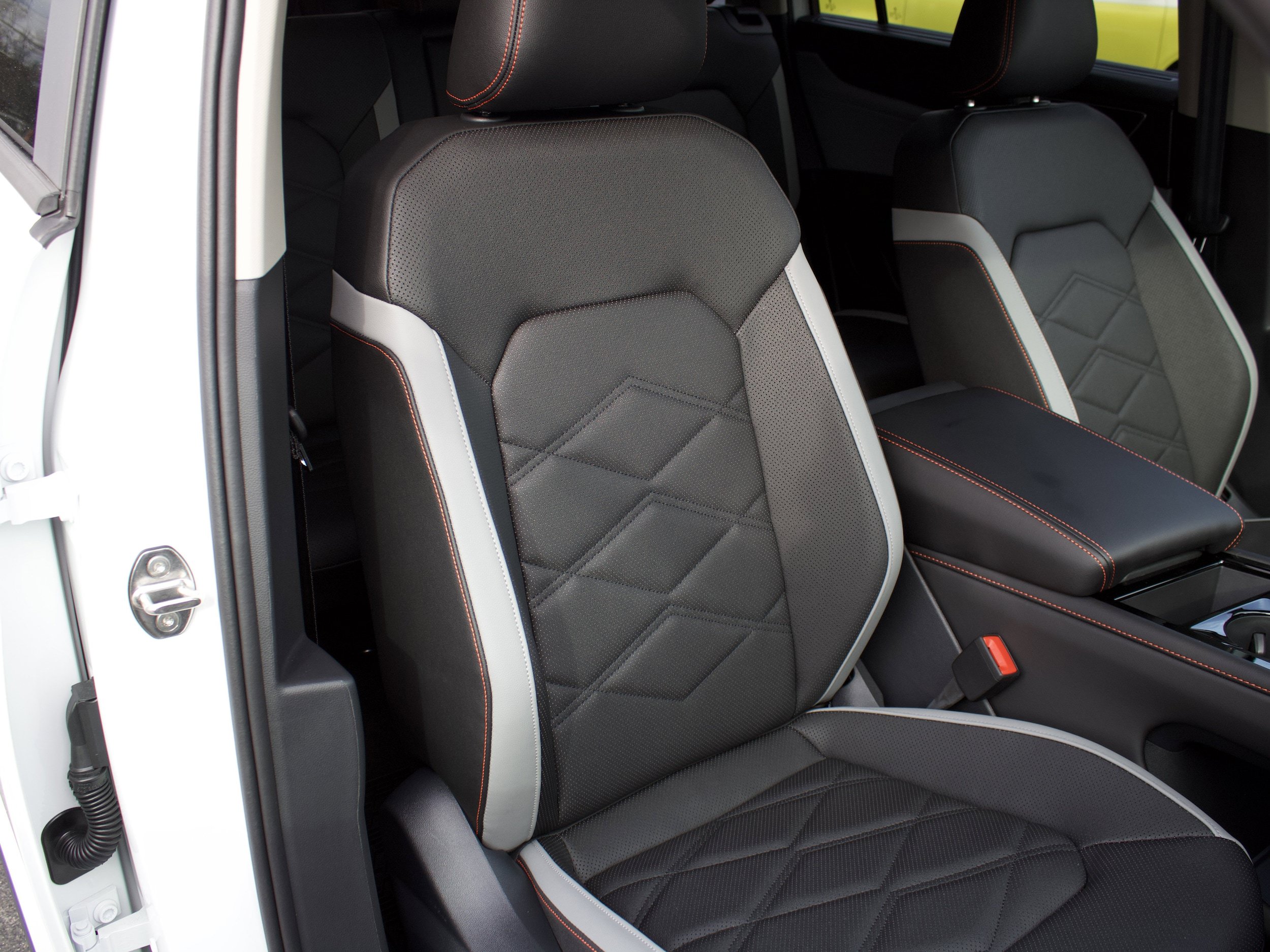New 2026 Volkswagen Atlas Peak Edition AWD/4WD image 39
