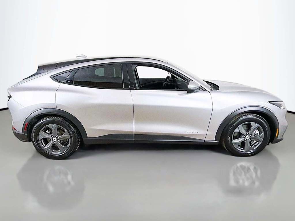 Used 2021 Ford Mustang Mach-E Select image 14