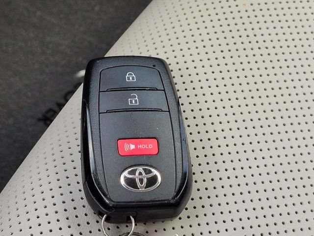 Used 2023 Toyota Prius XLE FWD image 28