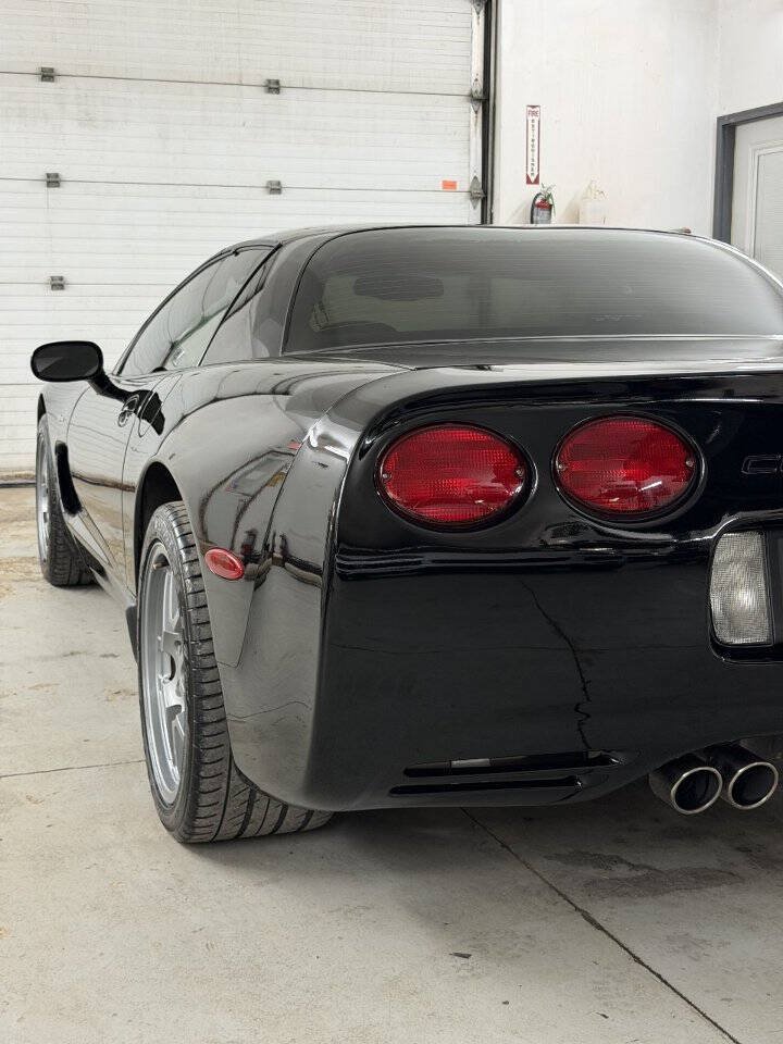 Used 2001 Chevrolet Corvette Z06 RWD image 12