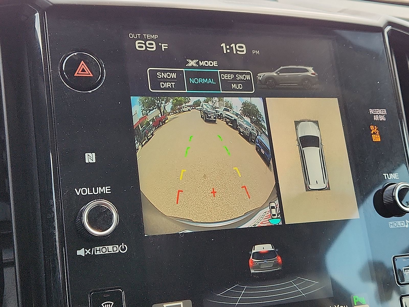 Used 2025 Subaru Ascent Bronze Edition image 17