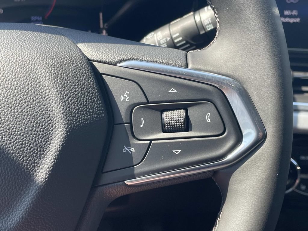 New 2026 Chevrolet Trax LT w/ LT Convenience Package FWD image 25