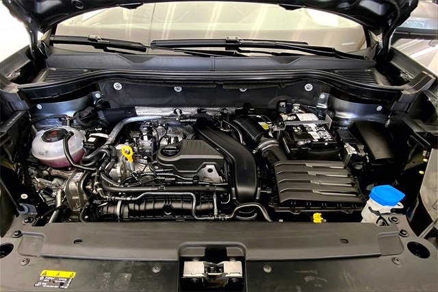 Used 2024 Volkswagen Taos SE image 10