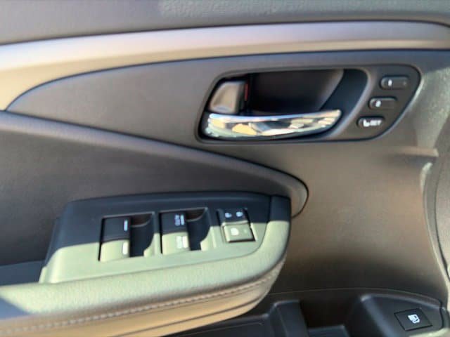 Used 2023 Honda Ridgeline RTL image 13