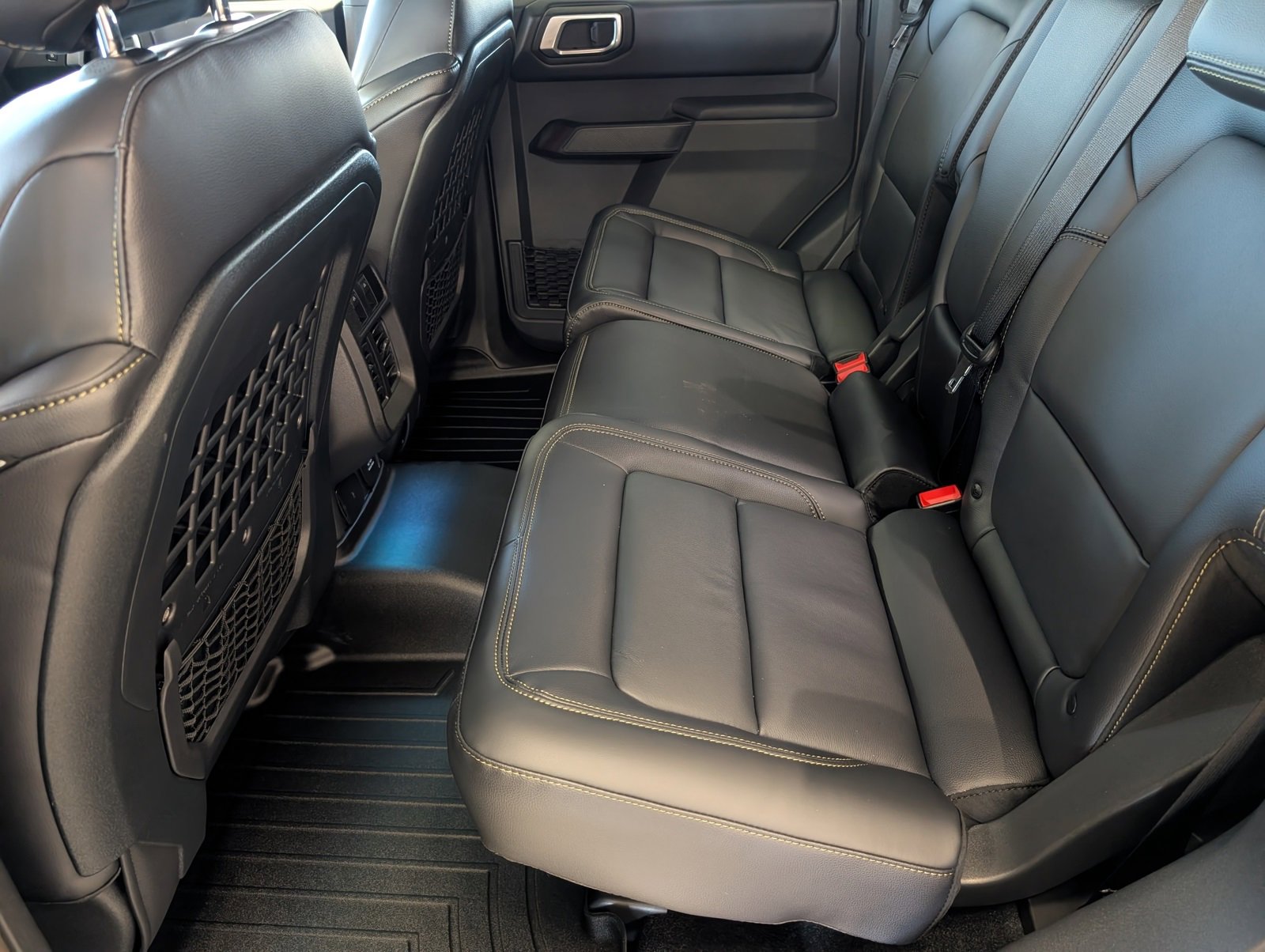 New 2025 Ford Bronco Badlands image 23