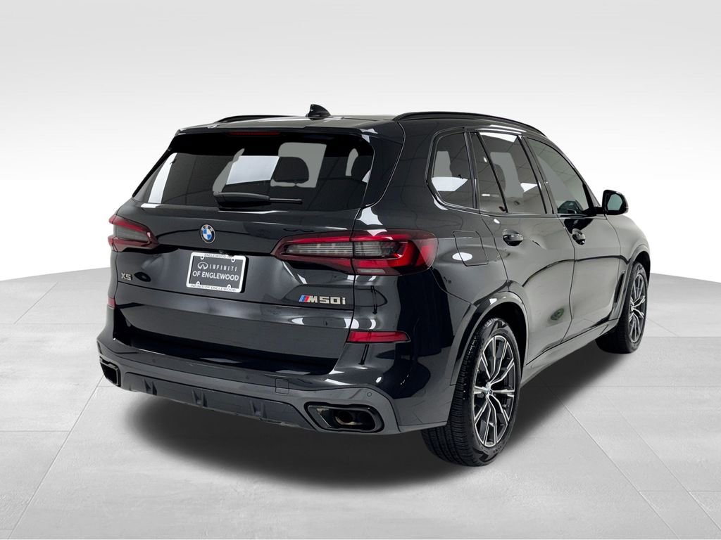 Used 2021 BMW X5 M50i image 7