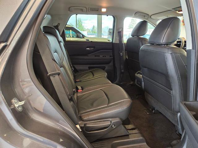 Certified 2023 Nissan Pathfinder SL image 29