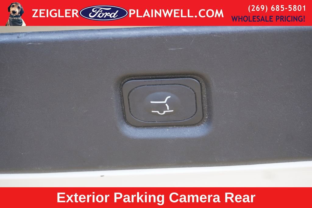 Used 2025 Ford Expedition Max Platinum image 11