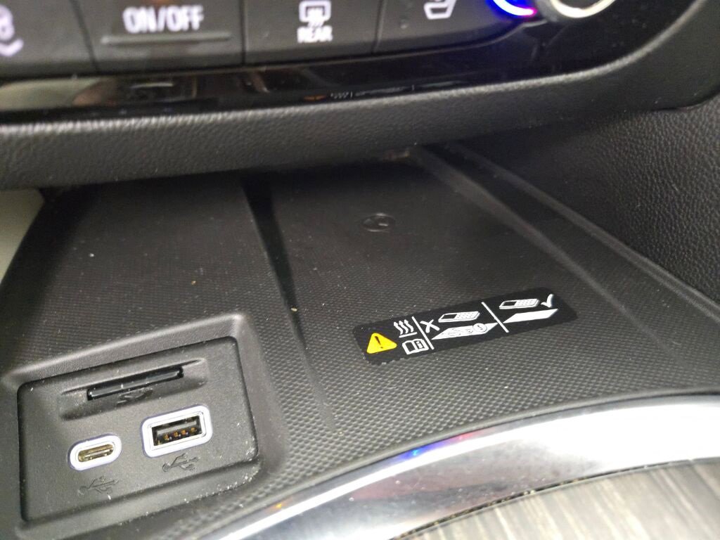 Used 2022 Buick Enclave Avenir w/ Avenir Technology Package image 38