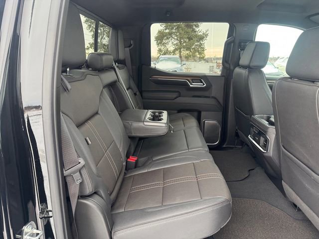 Used 2024 Chevrolet Silverado 1500 High Country w/ Technology Package image 18