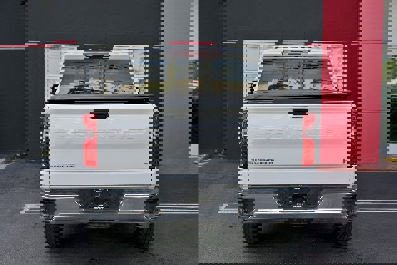 Used 2020 Chevrolet Silverado 1500 LT image 5