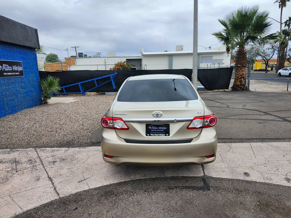 Used 2013 Toyota Corolla LE FWD image 12