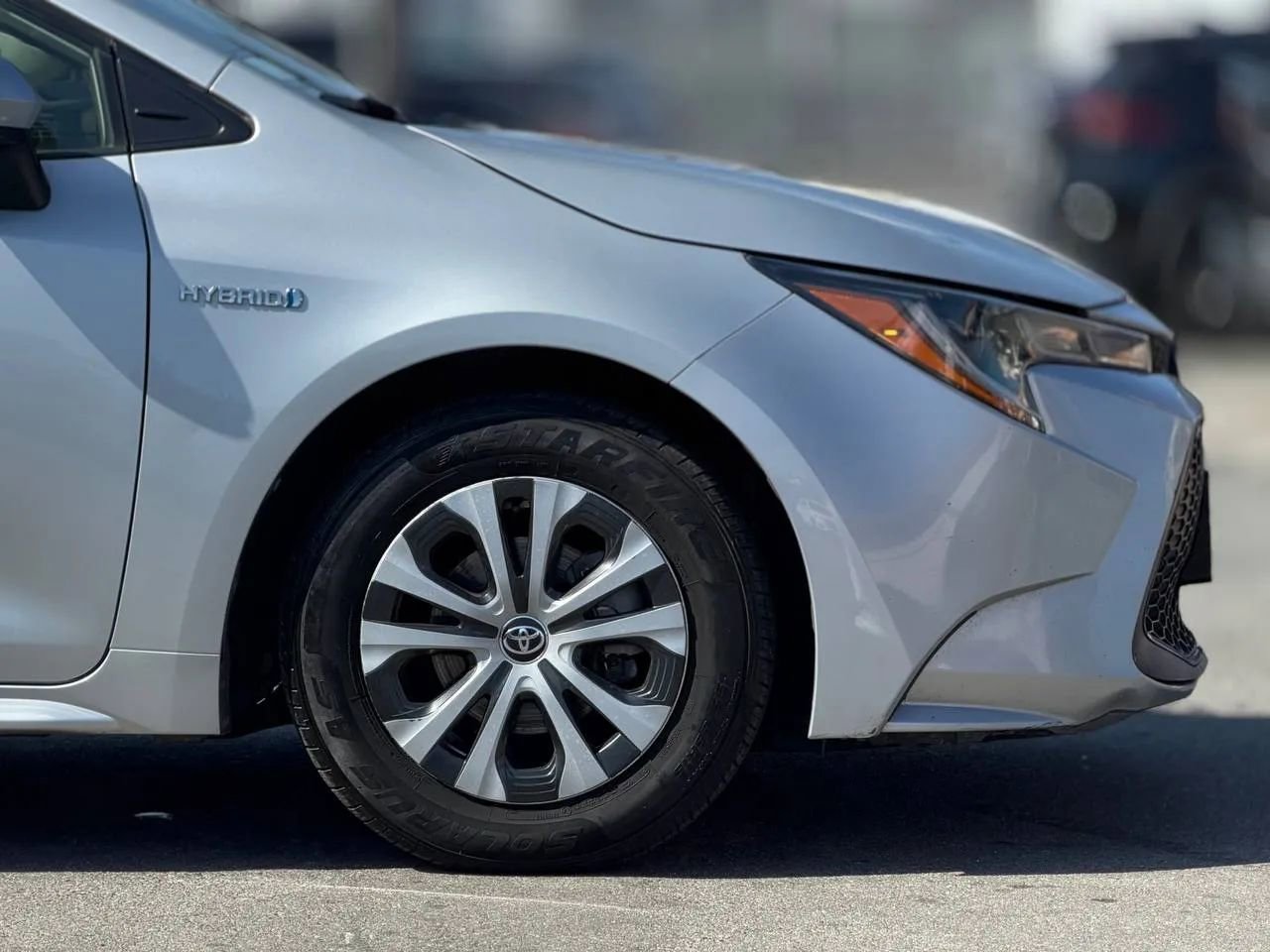 Used 2020 Toyota Corolla LE w/ Carpet Mat Package (TMS) FWD image 21