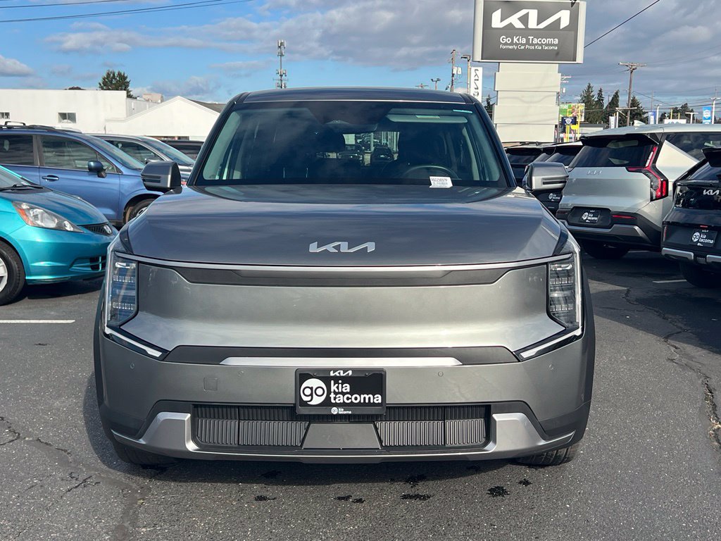 Certified 2024 Kia EV9 Light Long Range RWD image 6