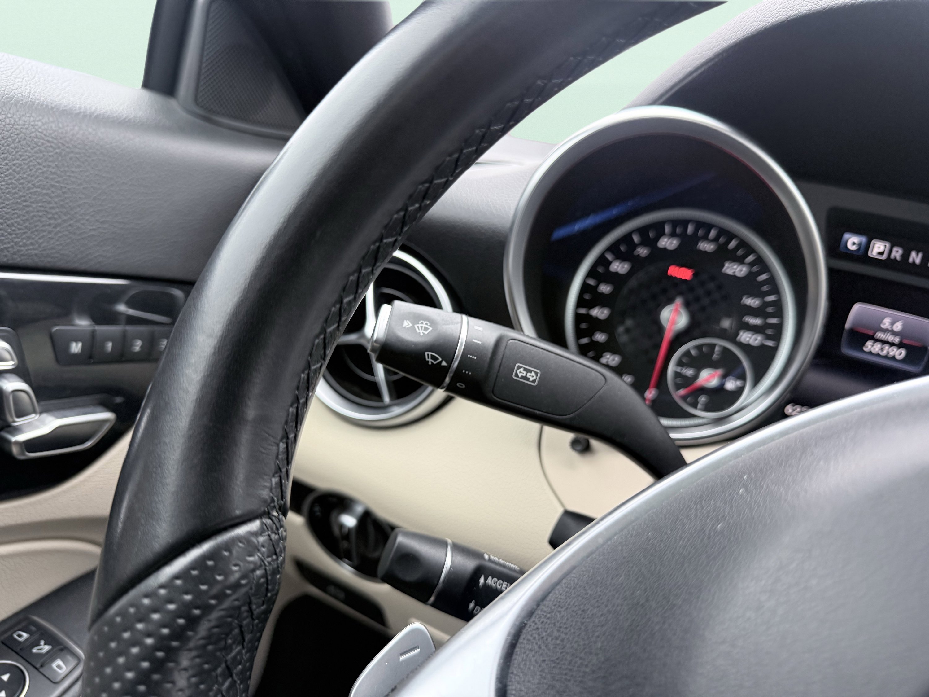Used 2020 Mercedes-Benz SLC 300 w/ Premium Package image 47