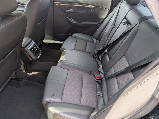 Used 2017 Chevrolet Impala LT w/ Convenience Package FWD image 23