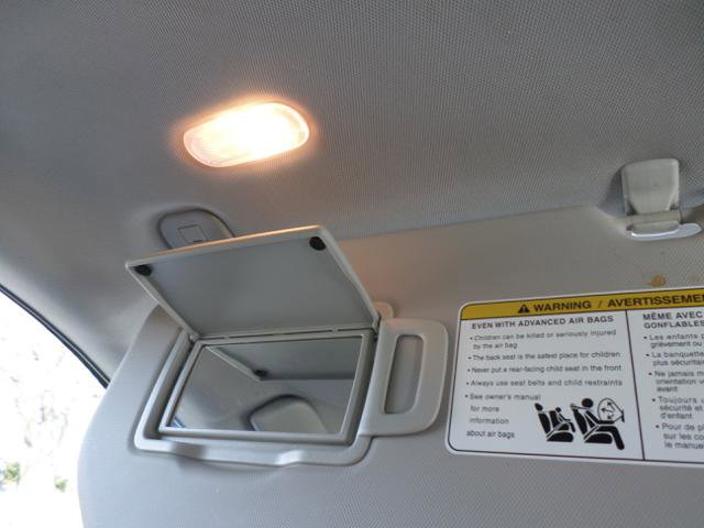 Used 2024 Mitsubishi Outlander SE image 28