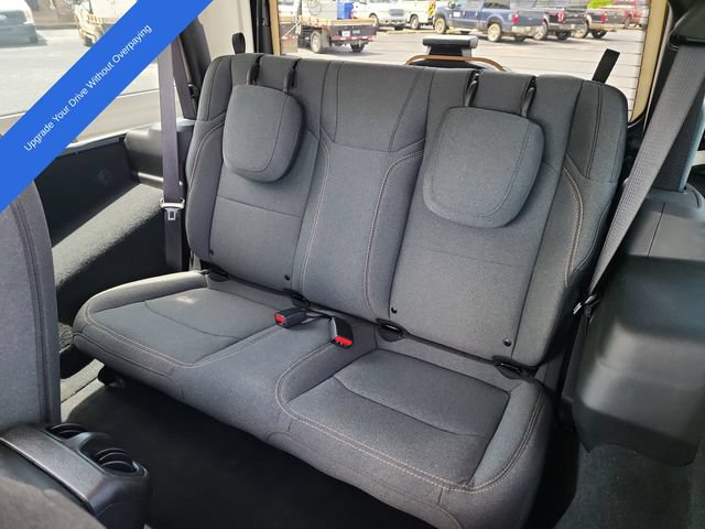 Used 2025 Jeep Wrangler Sport AWD/4WD image 11