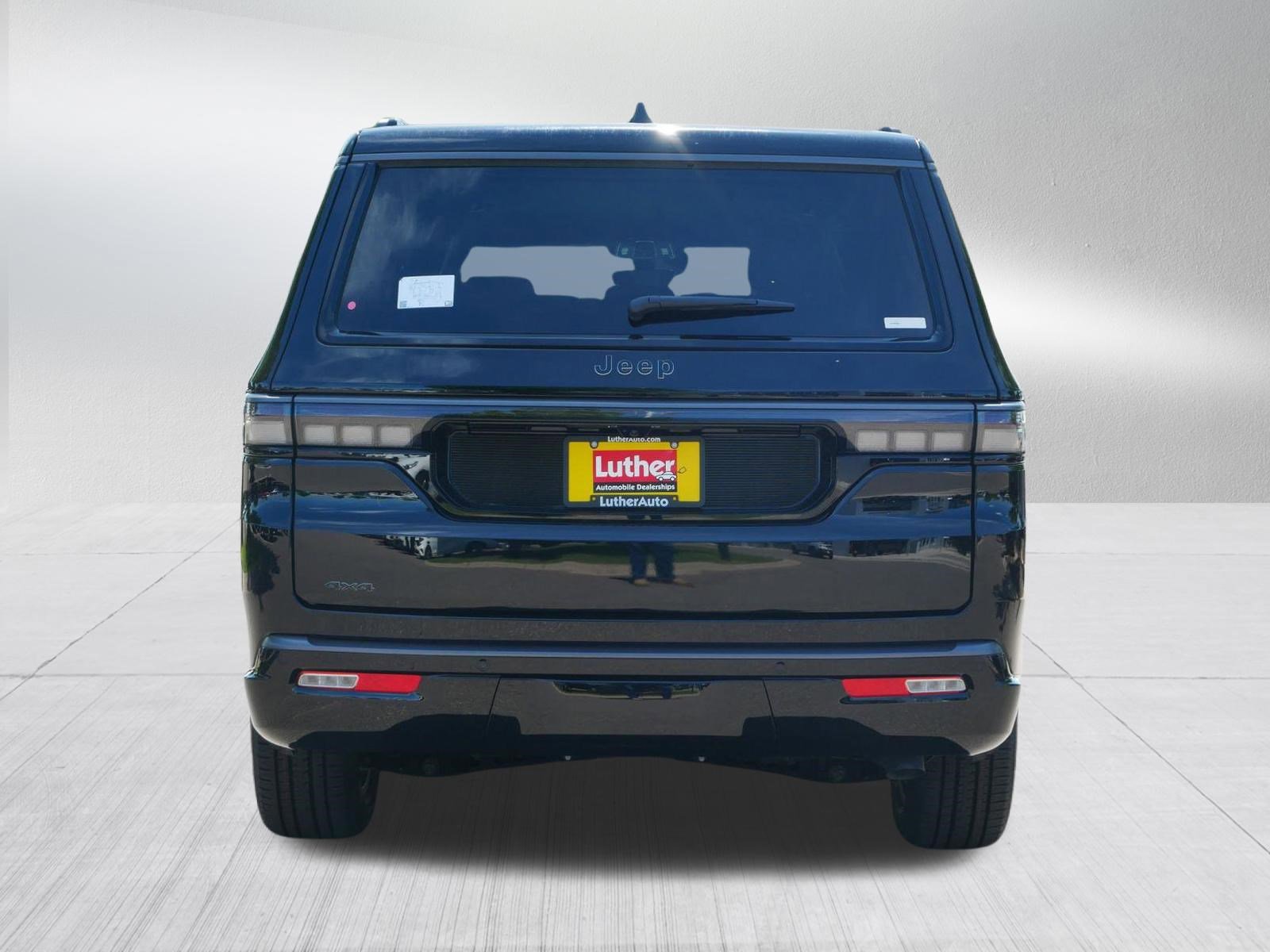 New 2026 Jeep Grand Wagoneer L Limited AWD/4WD image 6