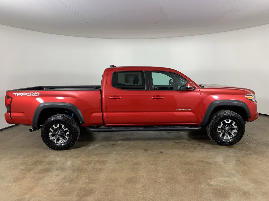 Used 2019 Toyota Tacoma TRD Sport image 7