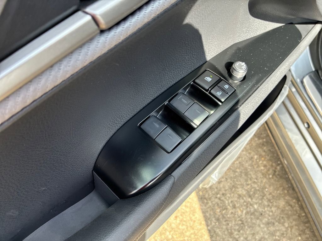 New 2026 Toyota Camry SE FWD image 13