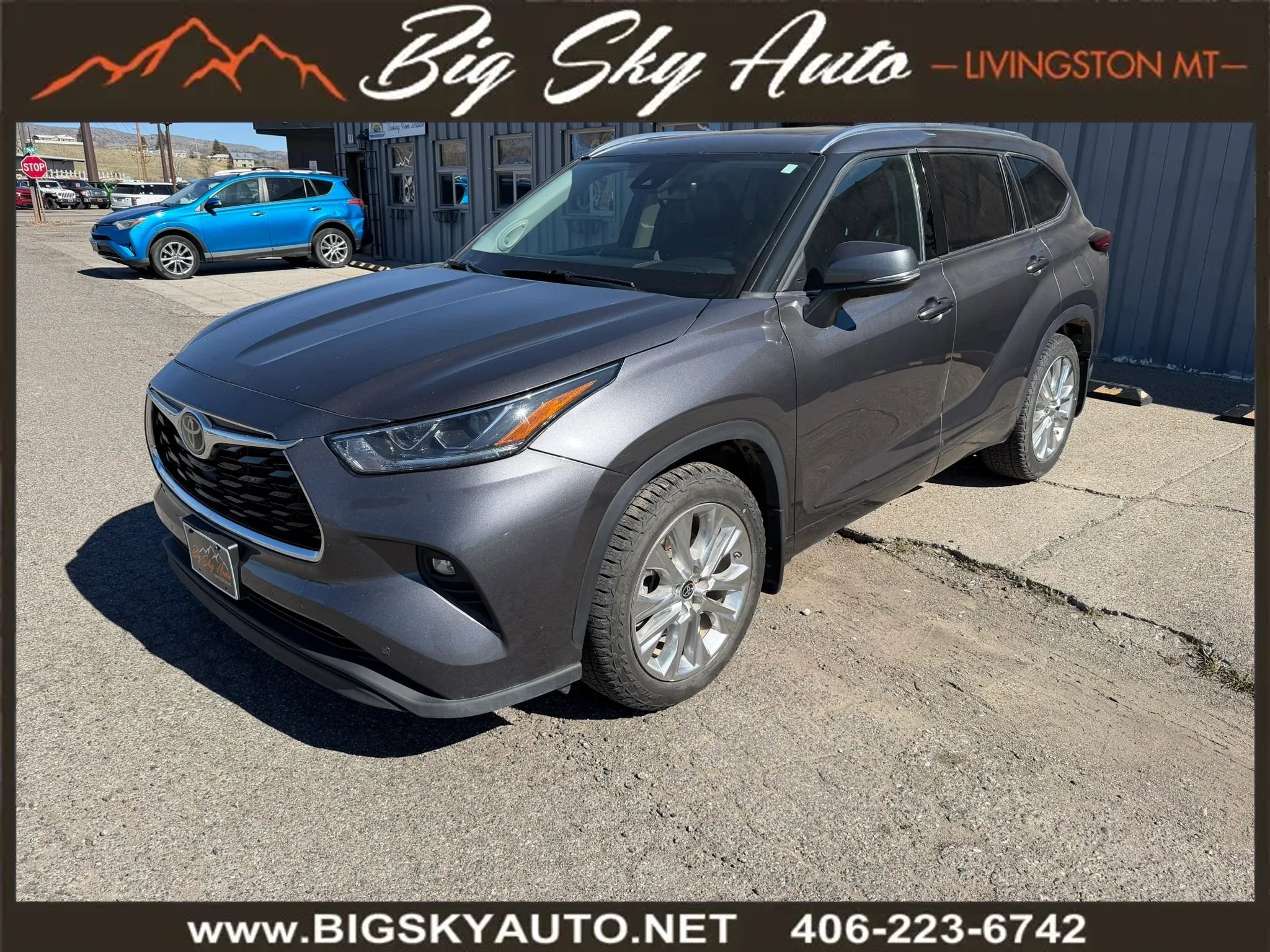 Used 2021 Toyota Highlander Limited image 3