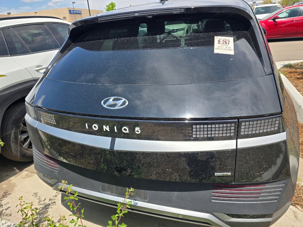 Used 2024 Hyundai Ioniq 5 SEL AWD/4WD image 5