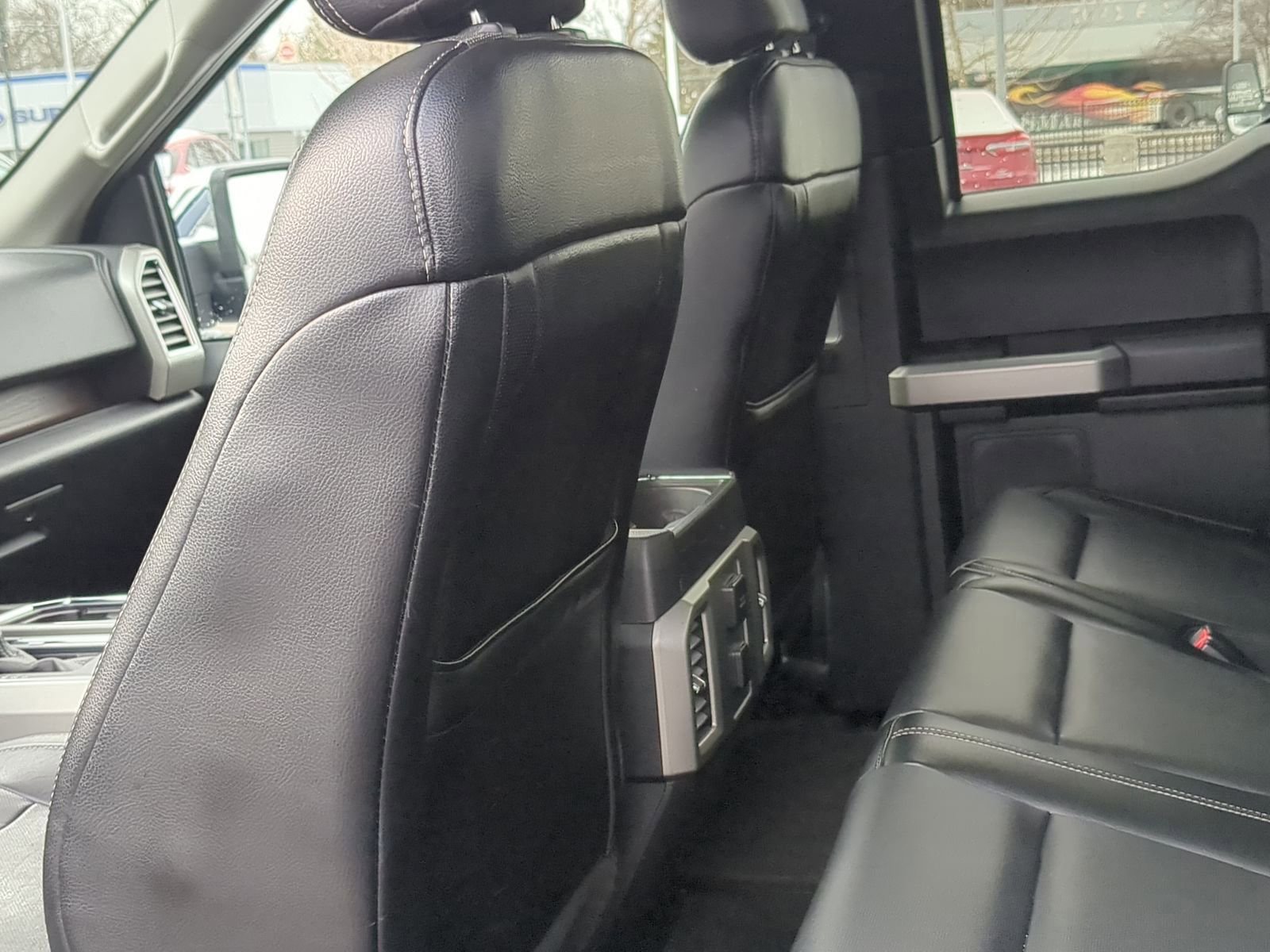 Used 2015 Ford F150 Lariat image 24