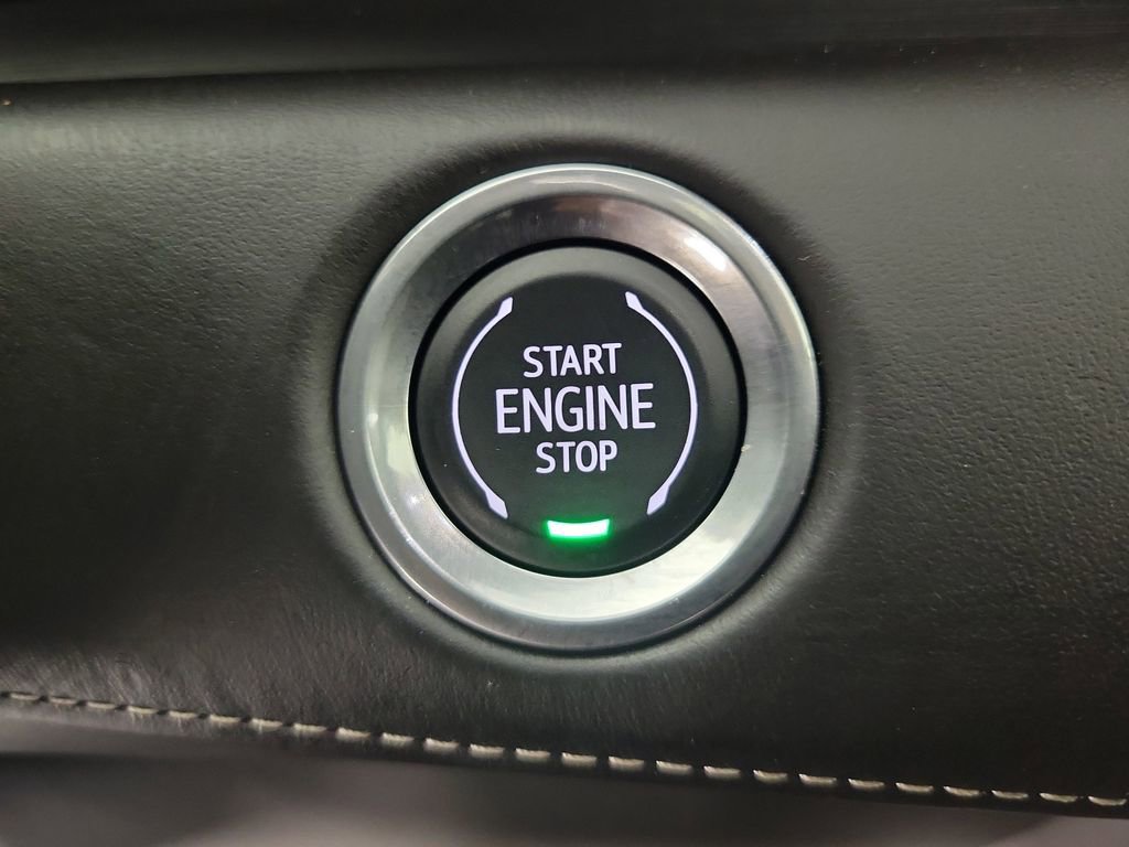 Certified 2023 Cadillac Escalade Premium Luxury Platinum image 30