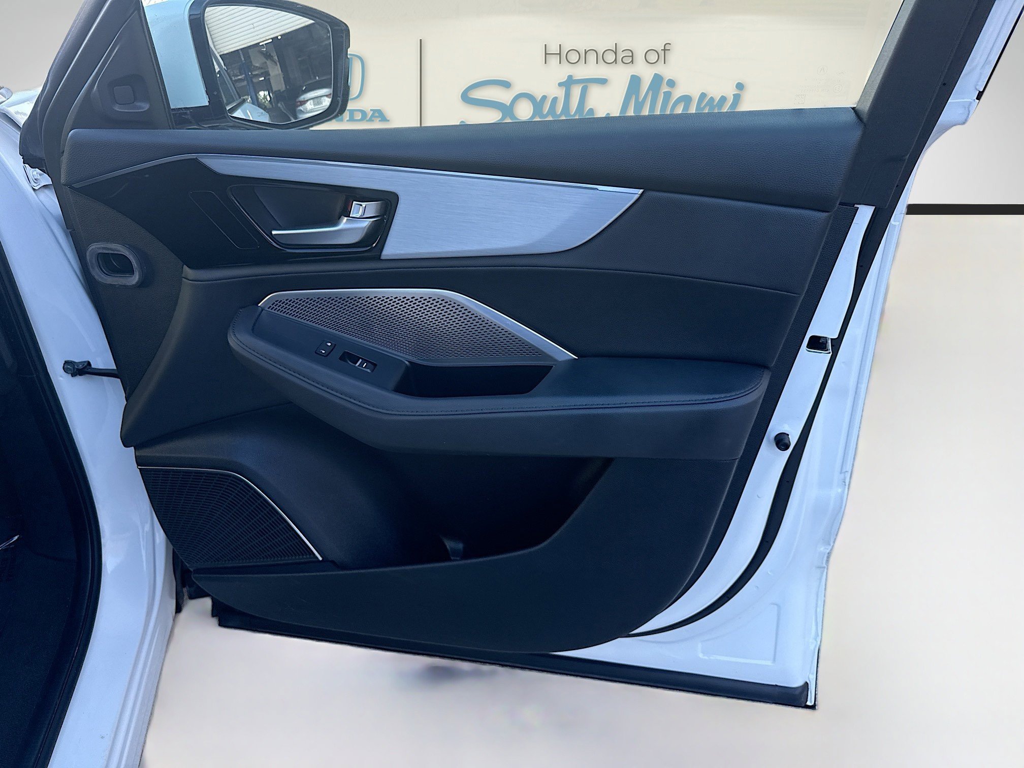 Used 2024 Acura MDX FWD image 33