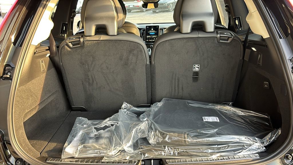New 2026 Volvo XC90 B6 Plus image 29