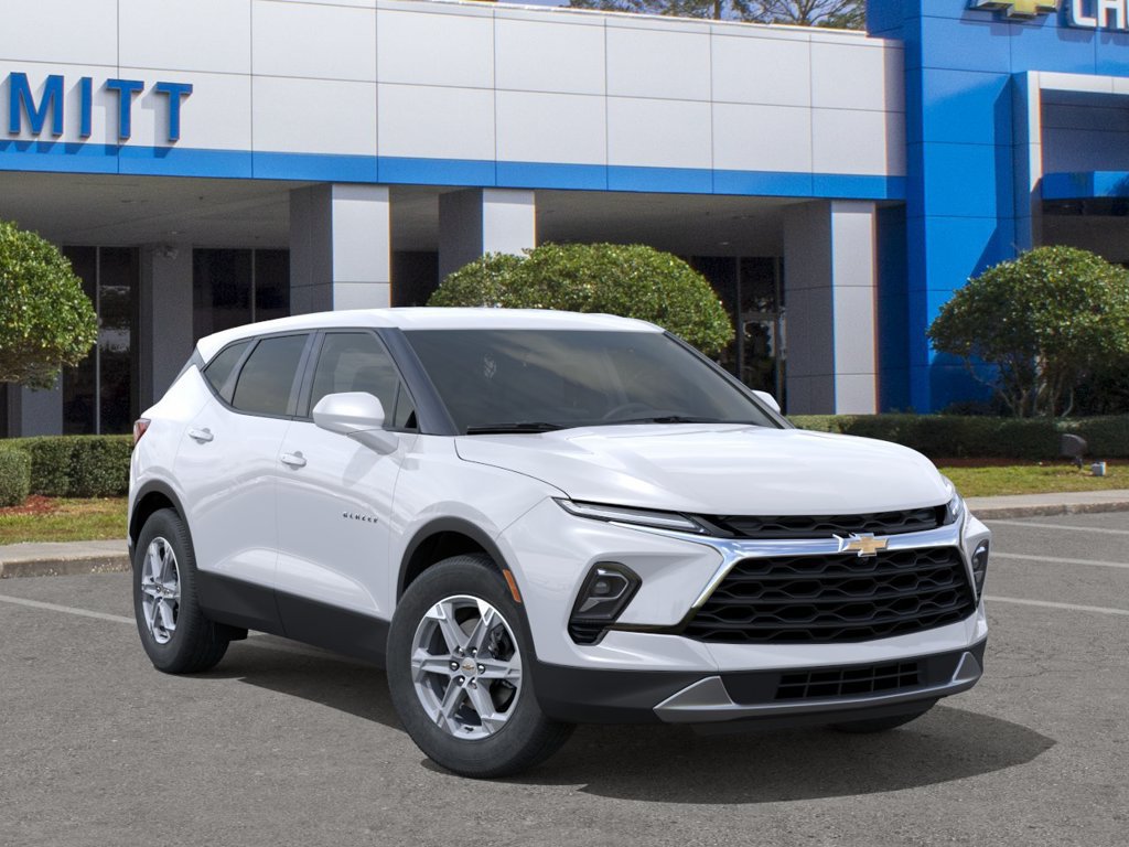 New 2026 Chevrolet Blazer LT w/ LPO, Floor Liner Package FWD image 7