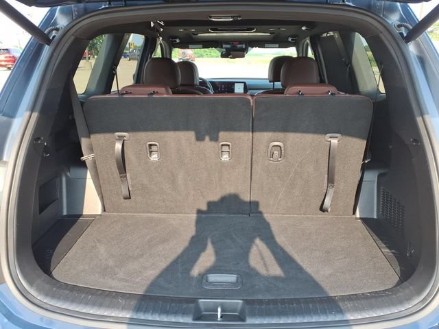 Used 2024 Kia Telluride EX w/ EX Captain's Chair Package FWD image 24