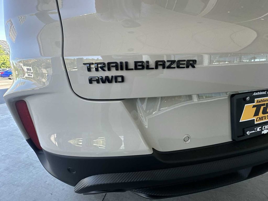 New 2026 Chevrolet TrailBlazer RS w/ Driver Confidence Package image 29