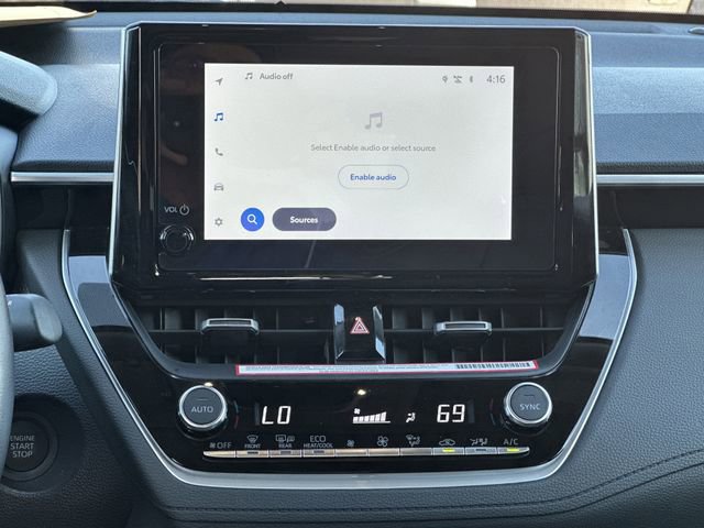 Used 2024 Toyota Corolla Cross XLE w/ Convenience Package image 13