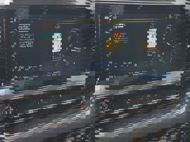 Used 2022 Chevrolet Silverado 1500 LT image 31