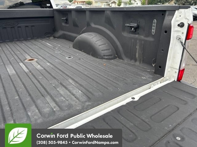 Used 2017 Ford F350 Lariat w/ Lariat Value Package AWD/4WD image 31
