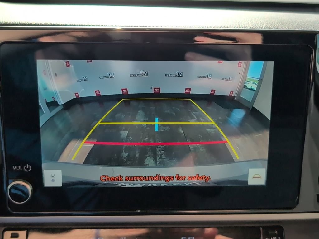 Used 2025 Toyota Camry LE FWD image 22