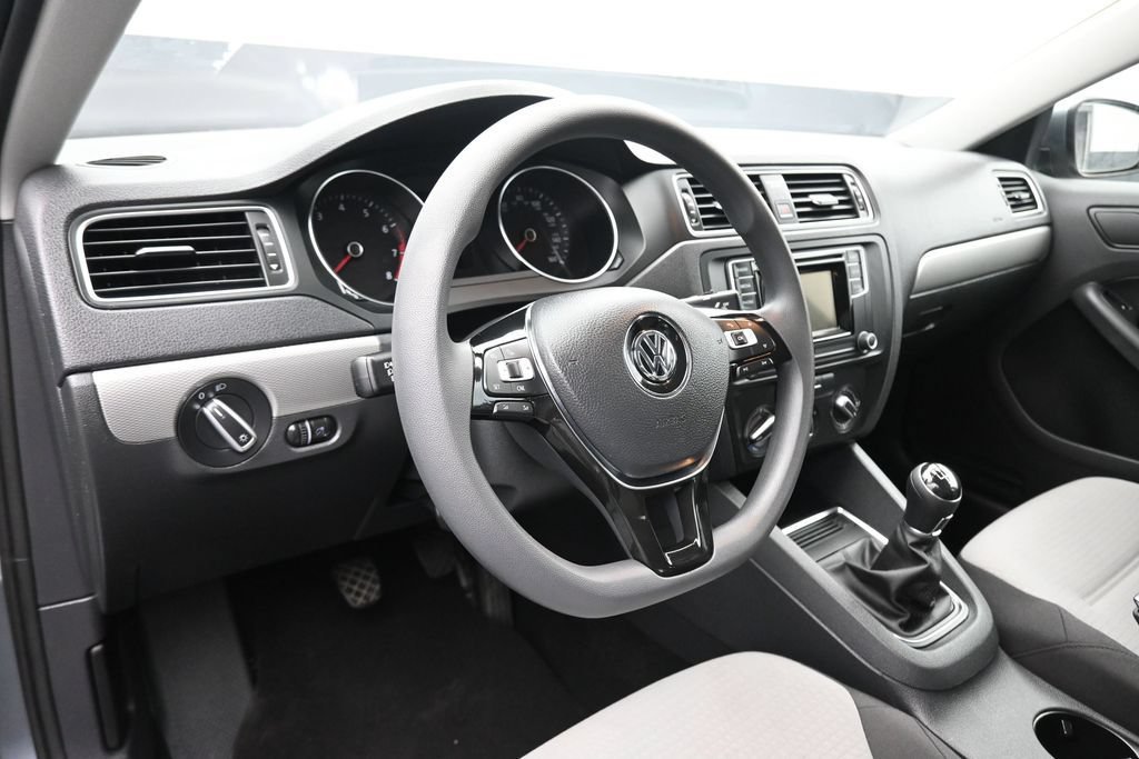 Used 2017 Volkswagen Jetta S FWD image 14