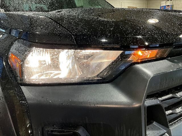 Used 2023 Chevrolet Colorado Trail Boss w/ Technology Package AWD/4WD image 31