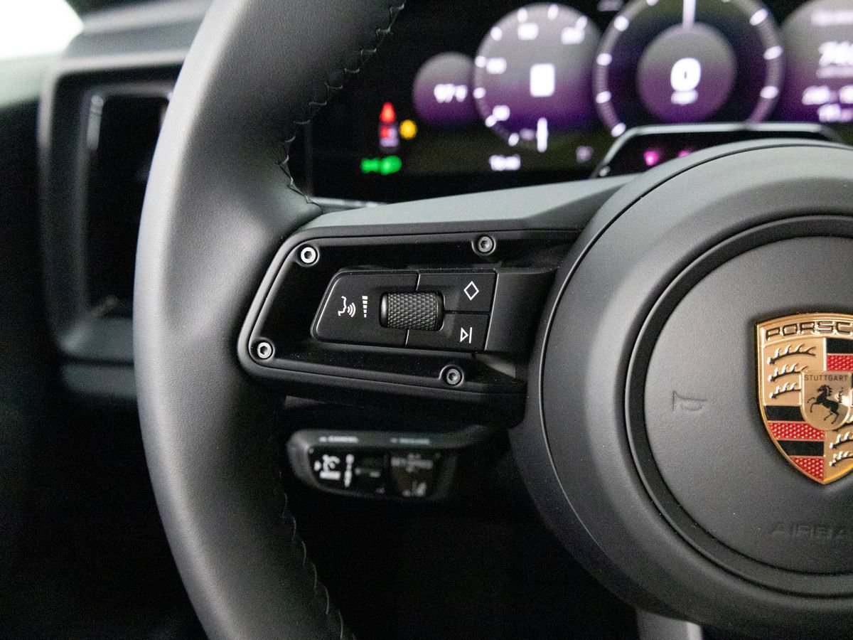 New 2026 Porsche Cayenne Electric AWD/4WD image 23
