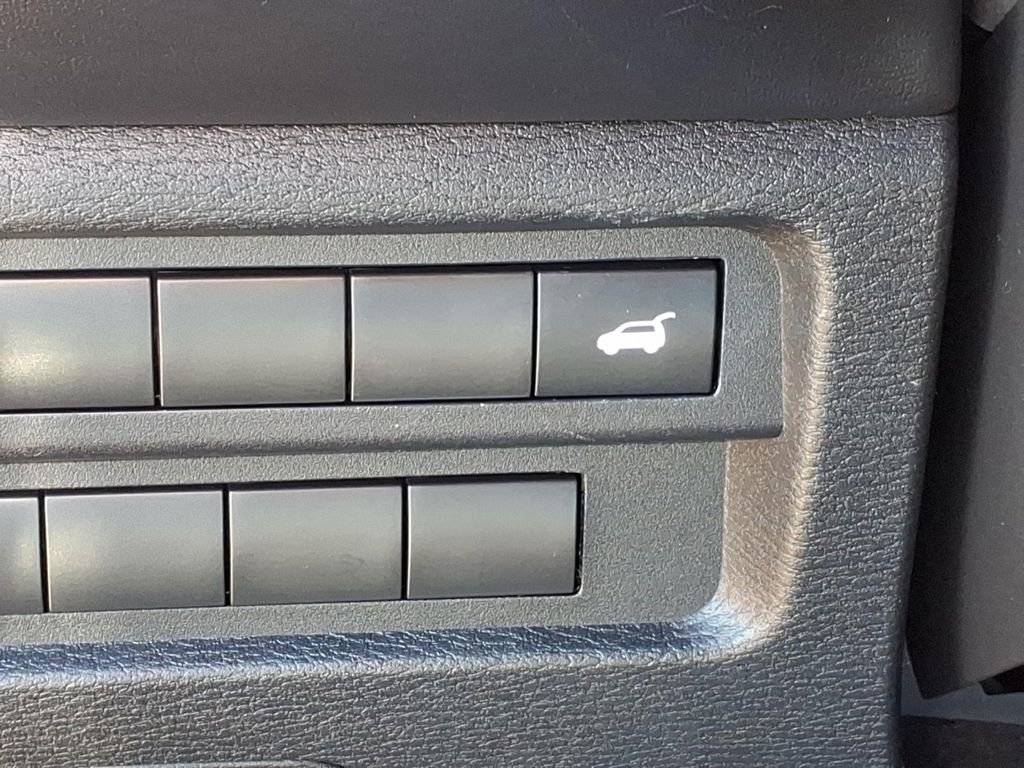 Used 2023 Mitsubishi Outlander SEL AWD/4WD image 15
