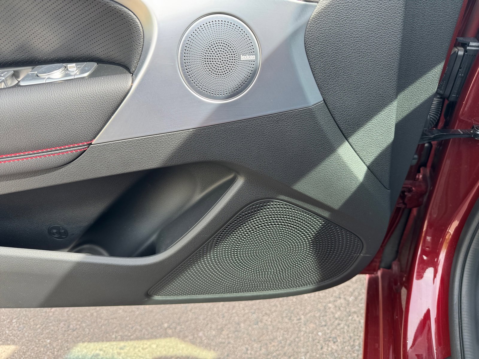 Used 2024 Genesis G70 3.3T Advanced image 27