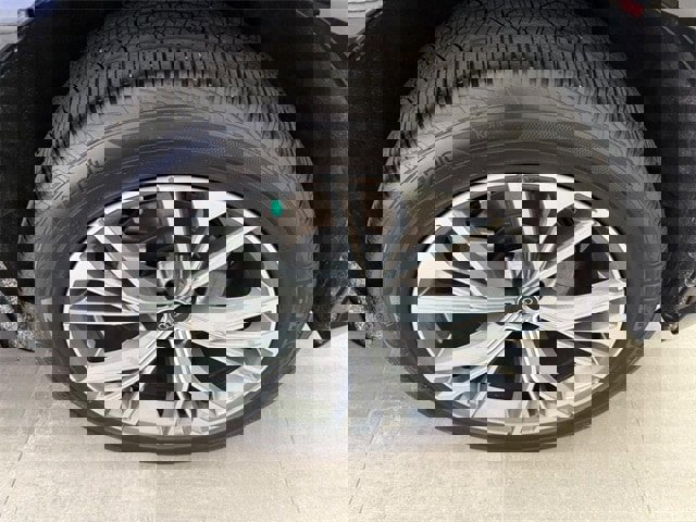 Certified 2025 Audi Q8 Premium image 6