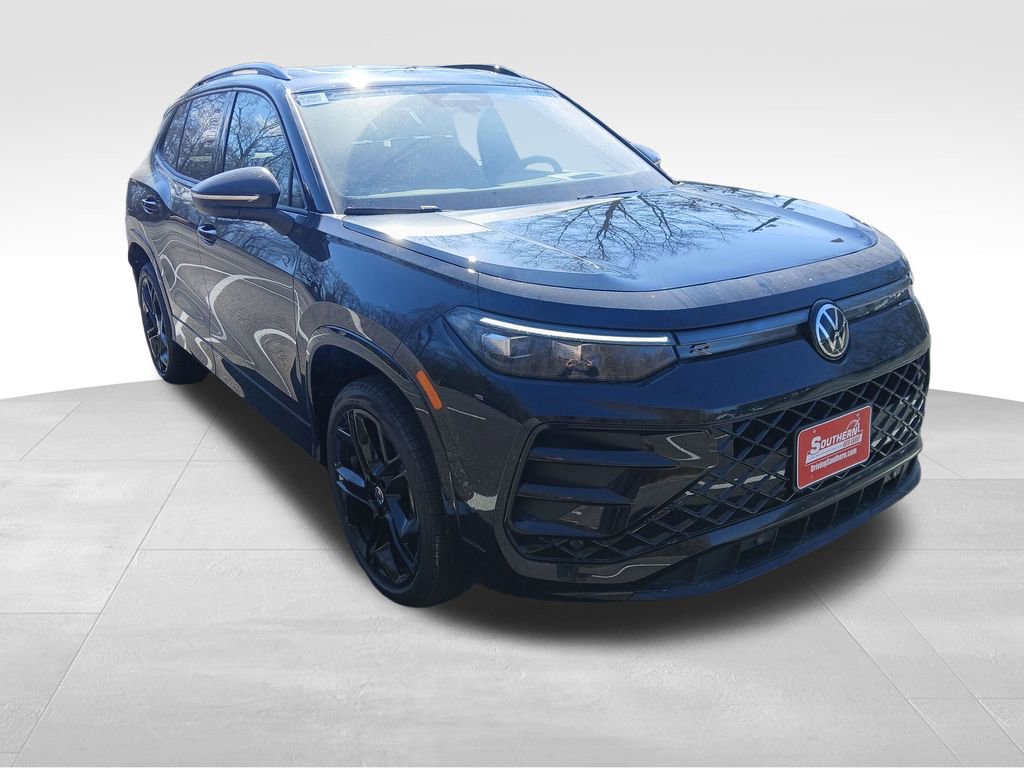 New 2026 Volkswagen Tiguan SE R-Line image 7