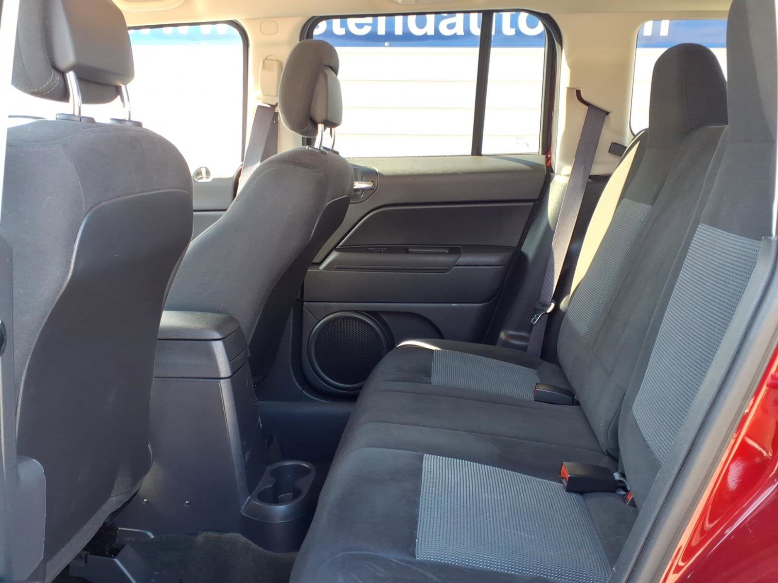 Used 2016 Jeep Patriot Sport w/ Power Value Group AWD/4WD image 8