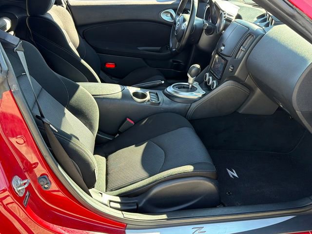 Used 2016 Nissan 370Z Coupe image 21