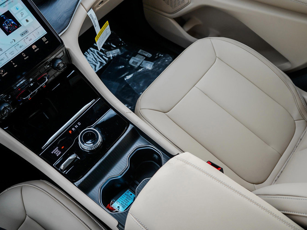 New 2025 Jeep Grand Cherokee Limited image 25