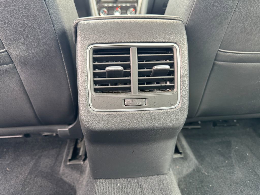 Used 2014 Volkswagen Passat 2.5 SE FWD image 31